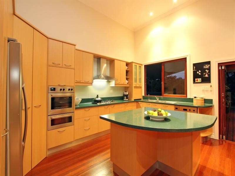 77 Oleander Drive, Ashgrove QLD 4060