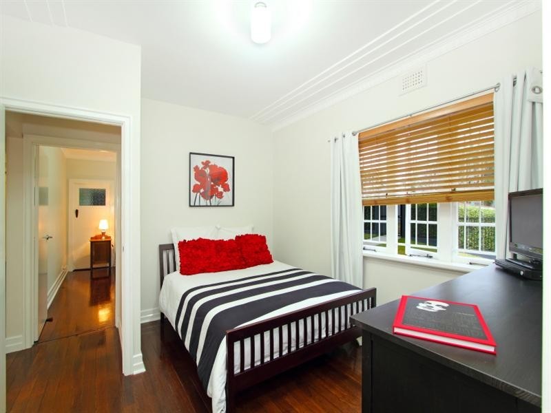 77 Oleander Drive, Ashgrove QLD 4060