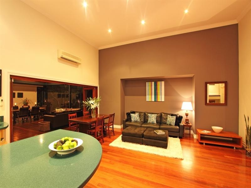 77 Oleander Drive, Ashgrove QLD 4060