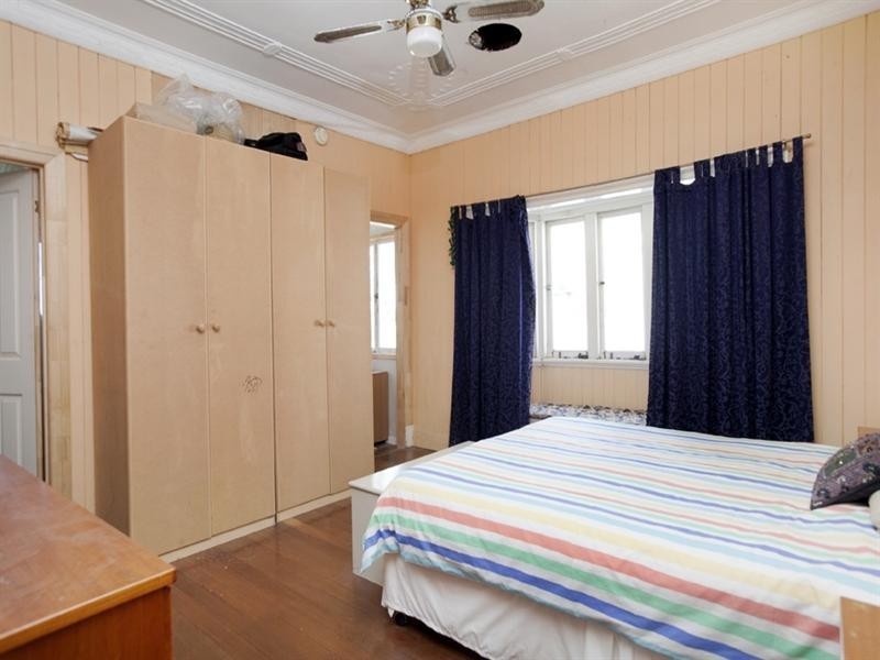 9 Dovedale Crescent, Ashgrove QLD 4060