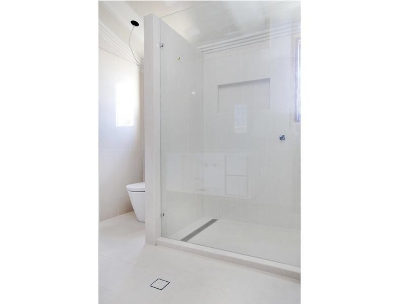 9 Dovedale Crescent, Ashgrove QLD 4060