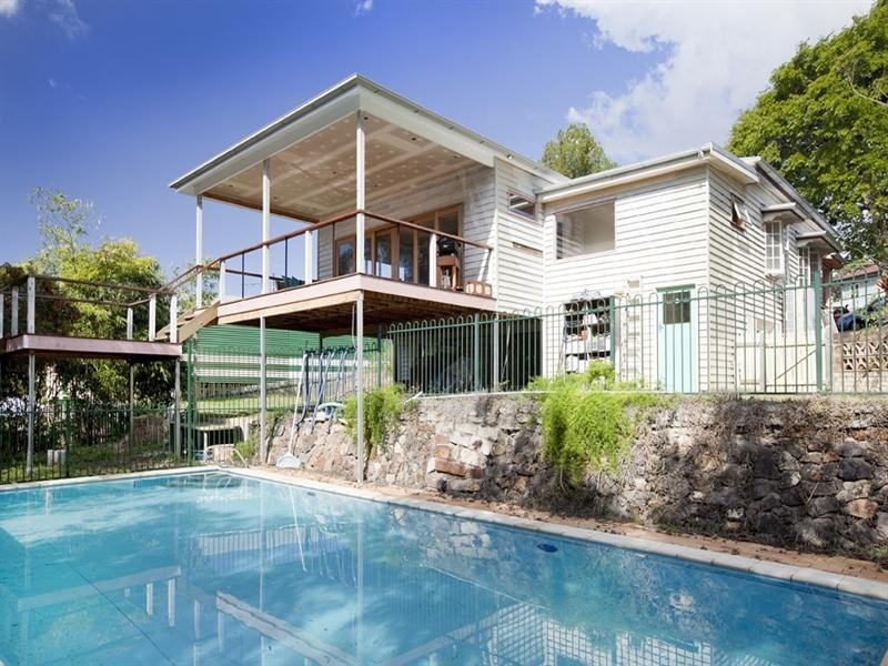 9 Dovedale Crescent, Ashgrove QLD 4060