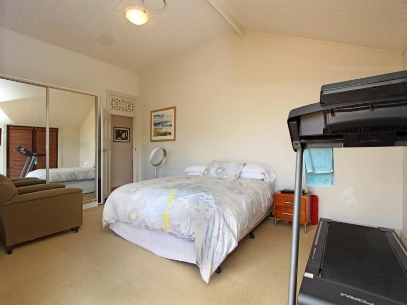 52 Finney Road, Indooroopilly QLD 4068