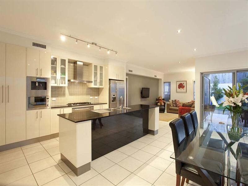 15 Acton Street, Ashgrove QLD 4060