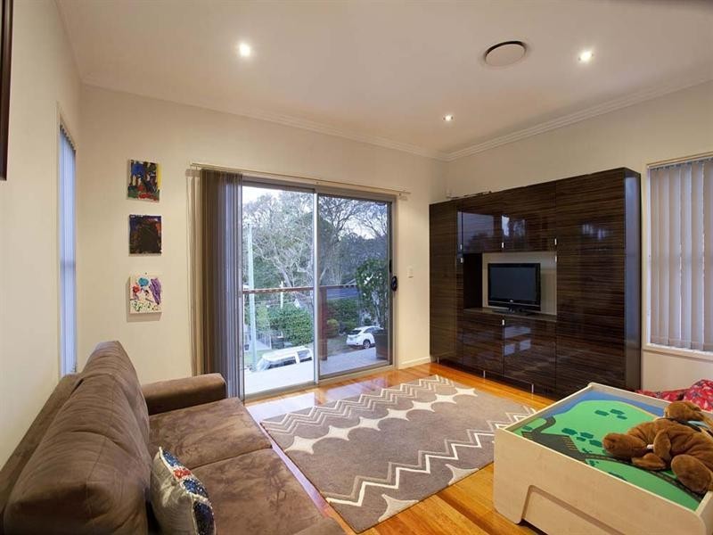 15 Acton Street, Ashgrove QLD 4060