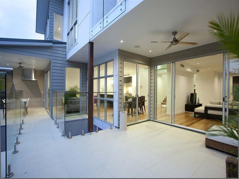 14 Banksia Avenue, Ashgrove QLD 4060