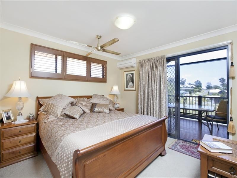 5 Woodgate Court, Ferny Hills QLD 4055