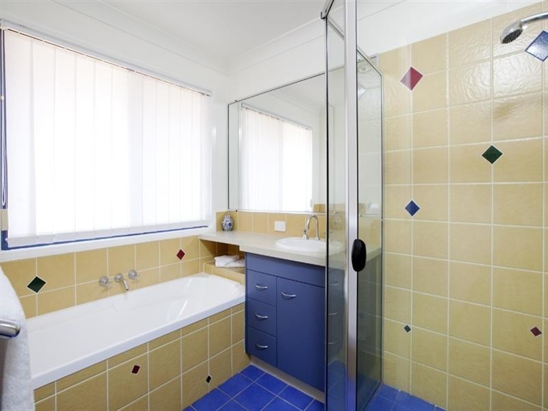 5 Woodgate Court, Ferny Hills QLD 4055