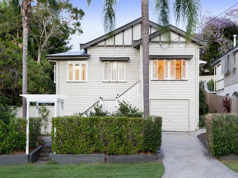 17 Wahroonga Road, Ashgrove QLD 4060