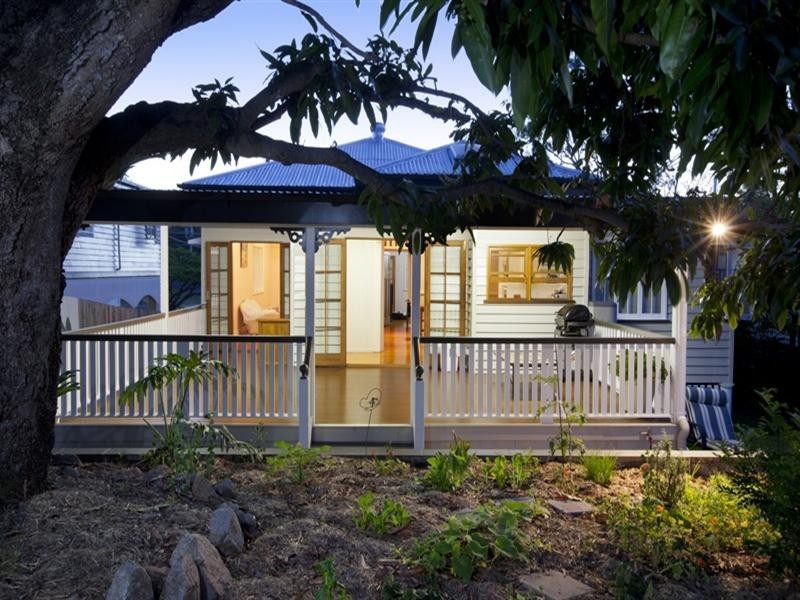 17 Wahroonga Road, Ashgrove QLD 4060