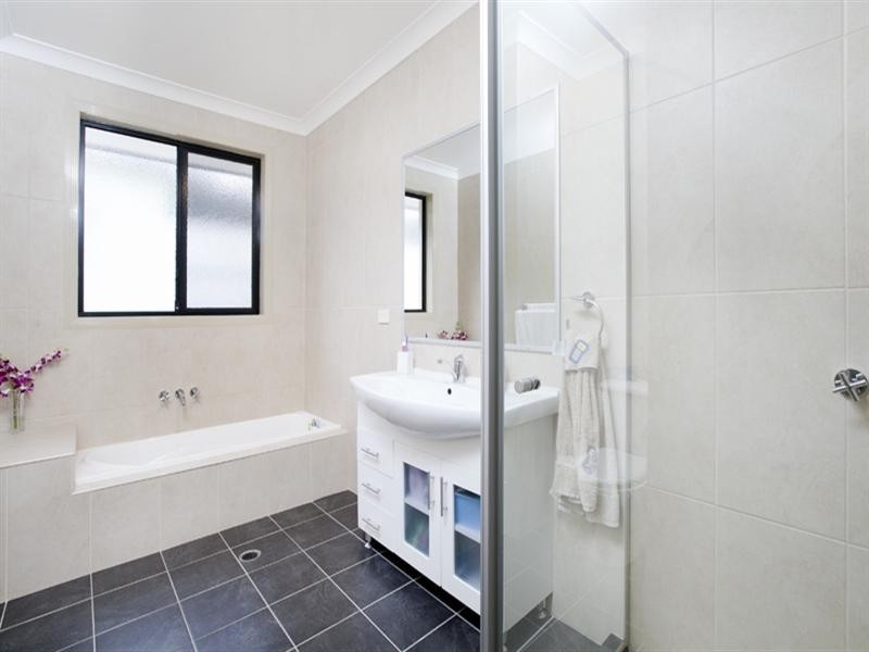4 Weatherhead Avenue, Ashgrove QLD 4060