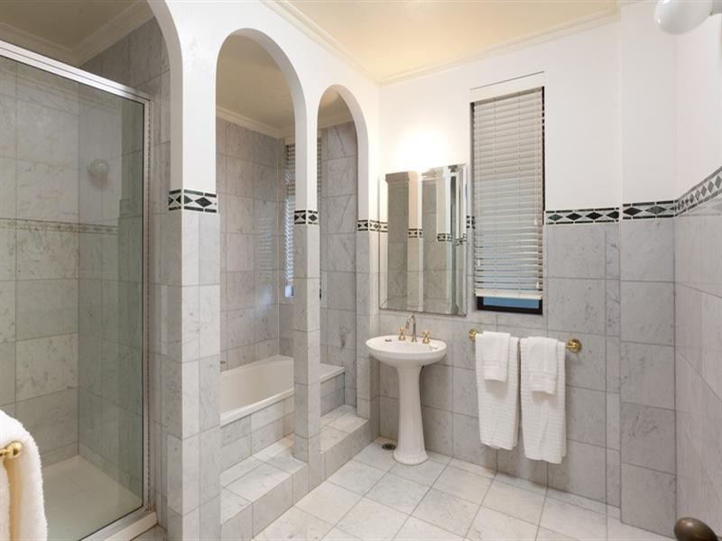 74 Mareeba Road, Ashgrove QLD 4060