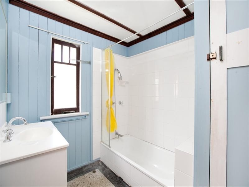 25 Gresham Street, Ashgrove QLD 4060