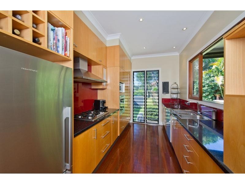 12 O’Connell Place, Red Hill QLD 4059