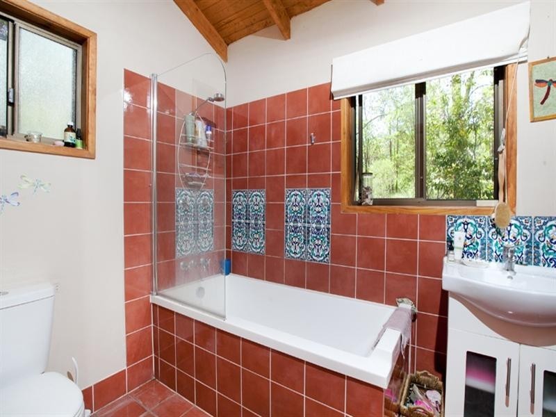 16 Osberg Street, The Gap QLD 4061