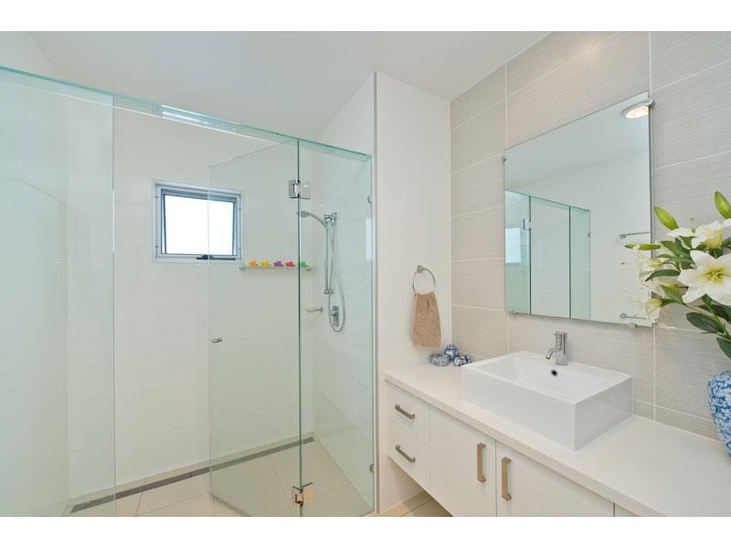 8 Matlock Street, Ashgrove QLD 4060