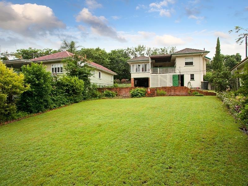 2 Mareeba Road, Ashgrove QLD 4060