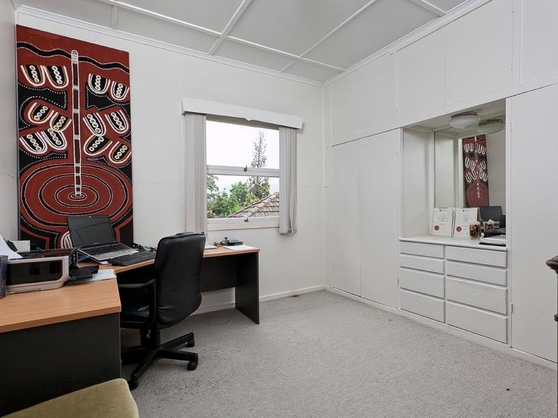 2 Mareeba Road, Ashgrove QLD 4060