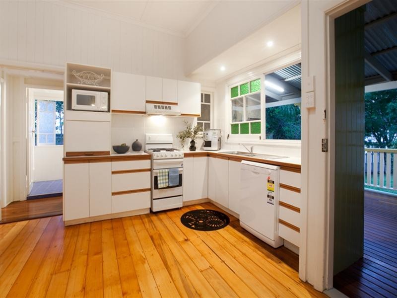 20 Brown Street, Bardon QLD 4065