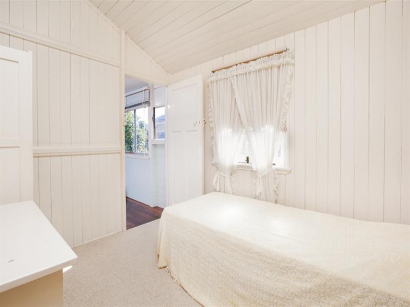 65 Holmesbrook Street, Ashgrove QLD 4060