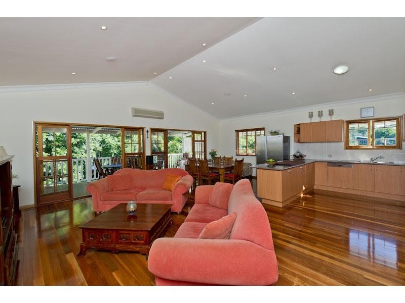 38 Coronation Street, Bardon QLD 4065