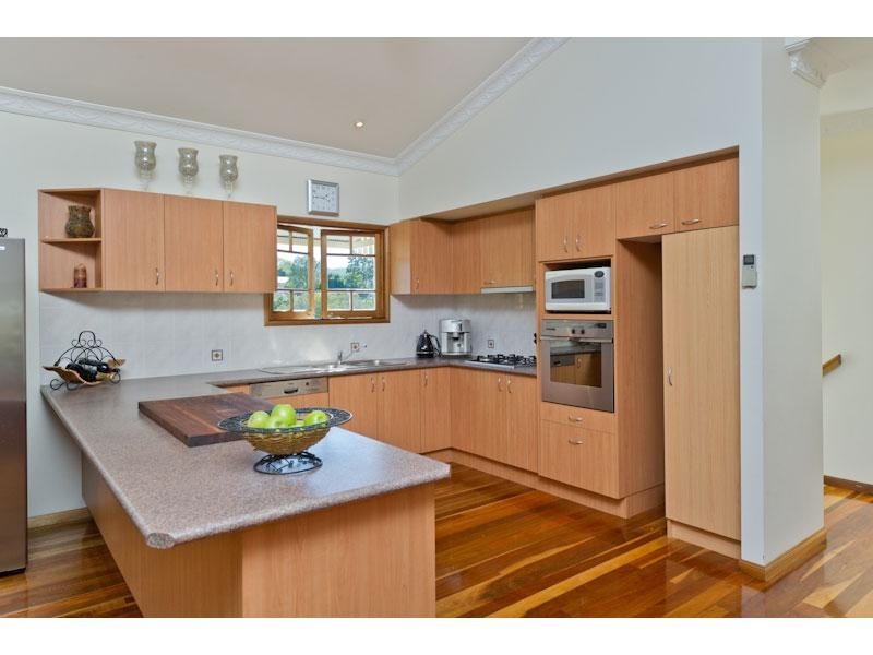 38 Coronation Street, Bardon QLD 4065