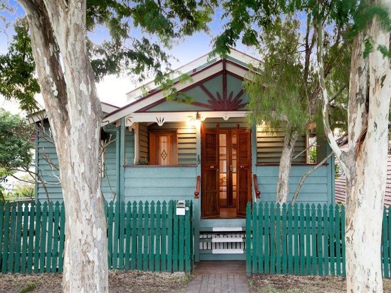 48 Ashgrove Crescent, Ashgrove QLD 4060