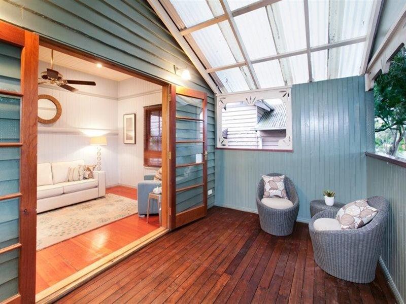 48 Ashgrove Crescent, Ashgrove QLD 4060