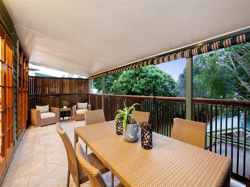 48 Ashgrove Crescent, Ashgrove QLD 4060