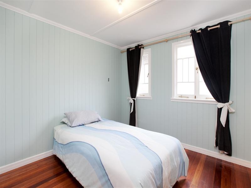 27 Glenlyon Drive, Ashgrove QLD 4060