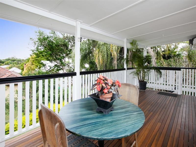 27 Glenlyon Drive, Ashgrove QLD 4060