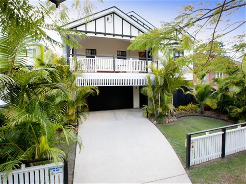 72 Dorrington Drive, Ashgrove QLD 4060