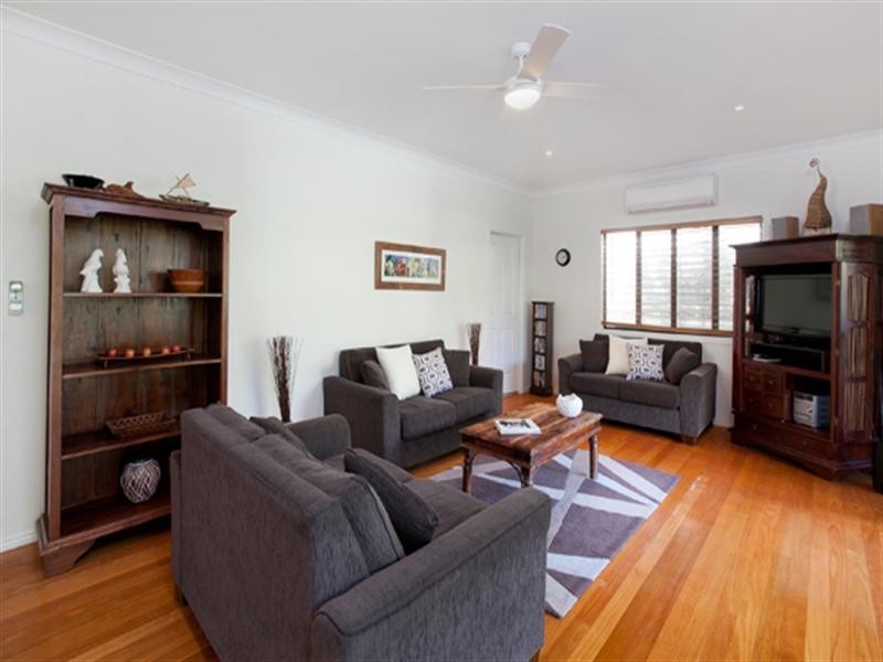 72 Dorrington Drive, Ashgrove QLD 4060