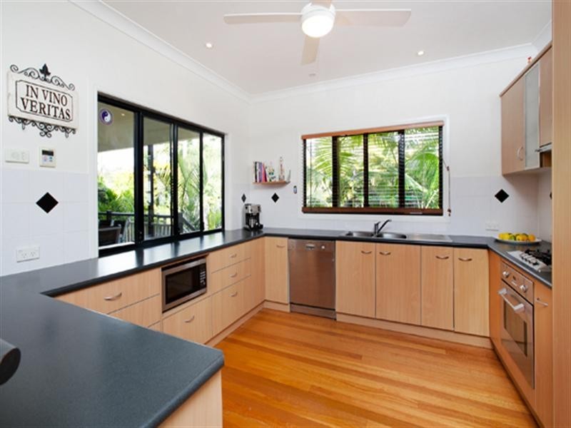 72 Dorrington Drive, Ashgrove QLD 4060