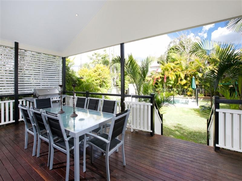 72 Dorrington Drive, Ashgrove QLD 4060