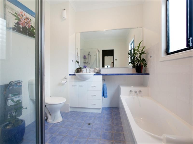 72 Dorrington Drive, Ashgrove QLD 4060