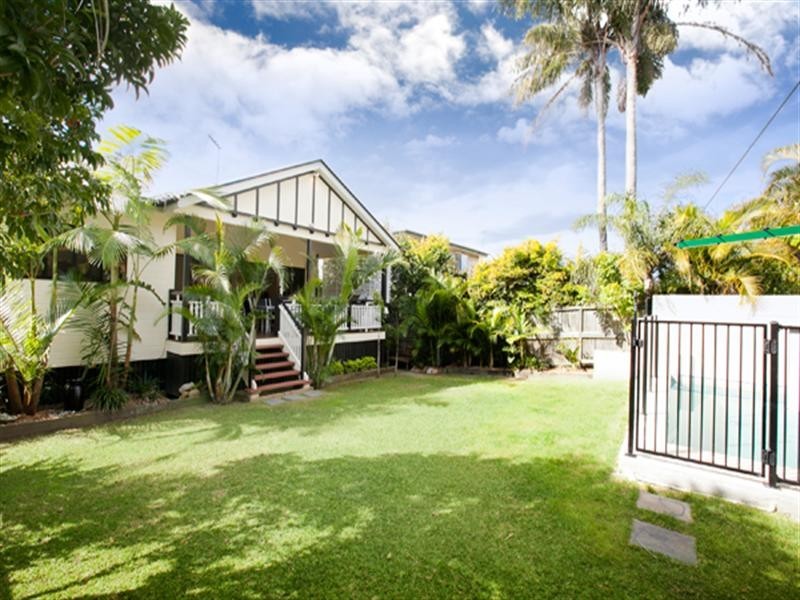 72 Dorrington Drive, Ashgrove QLD 4060