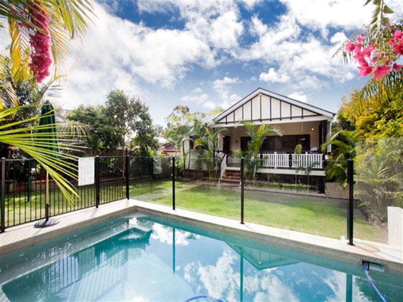 72 Dorrington Drive, Ashgrove QLD 4060