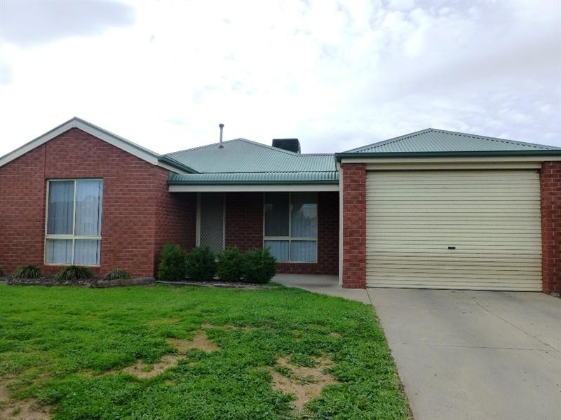 21 Alfred Avenue, Echuca VIC 3564