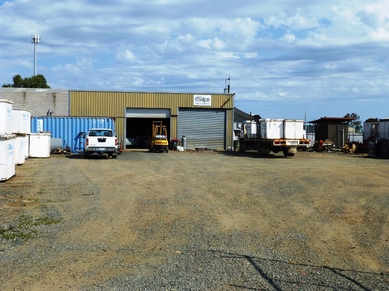 2/1-5 Murray Valley Highway, Echuca VIC 3564