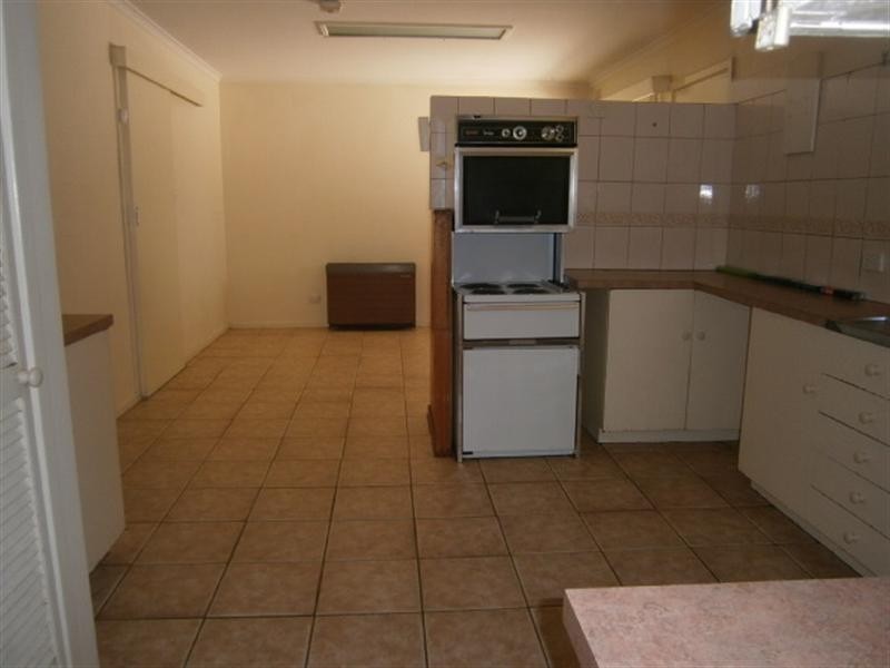 305 Ogilvie Avenue, Echuca VIC 3564