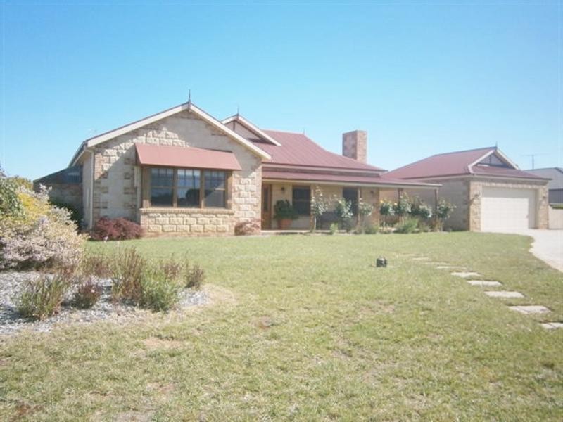 17 Rivergums Drive, Moama NSW 2731