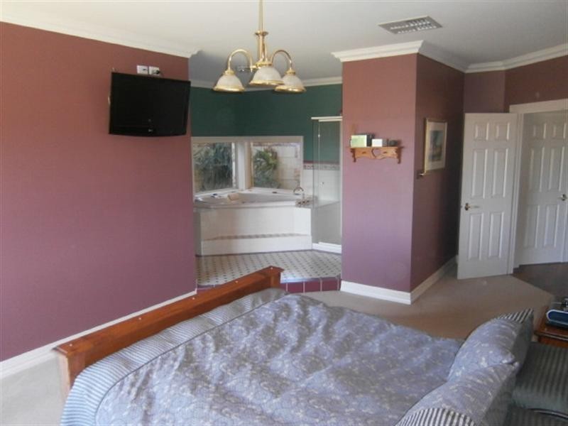 17 Rivergums Drive, Moama NSW 2731