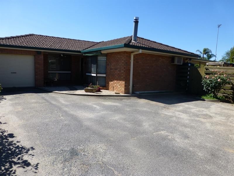 2/6 Porter Street, Moama NSW 2731