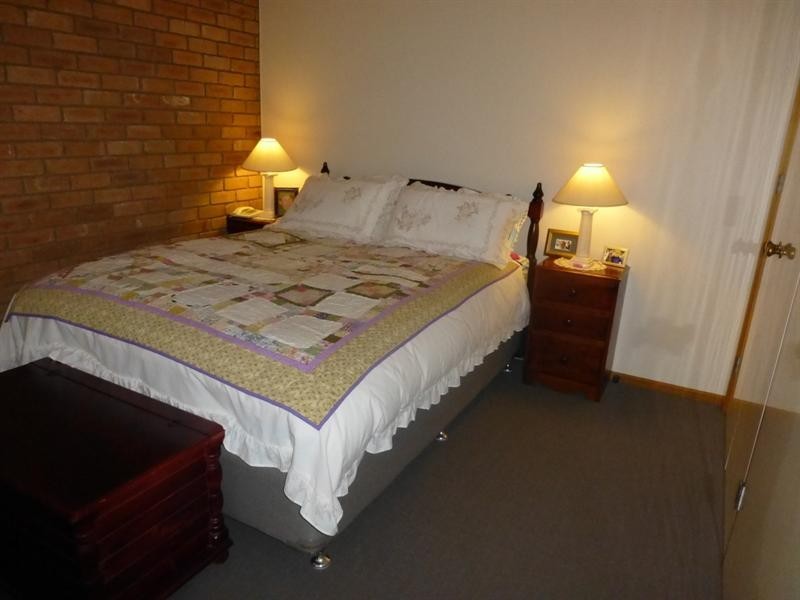 2/6 Porter Street, Moama NSW 2731