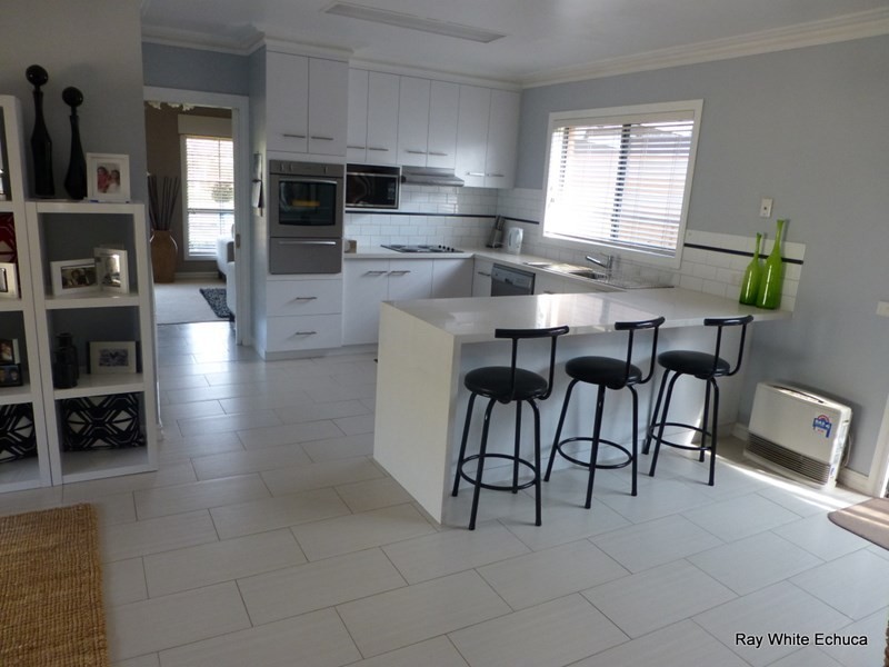 48 Lawson Drive, Moama NSW 2731