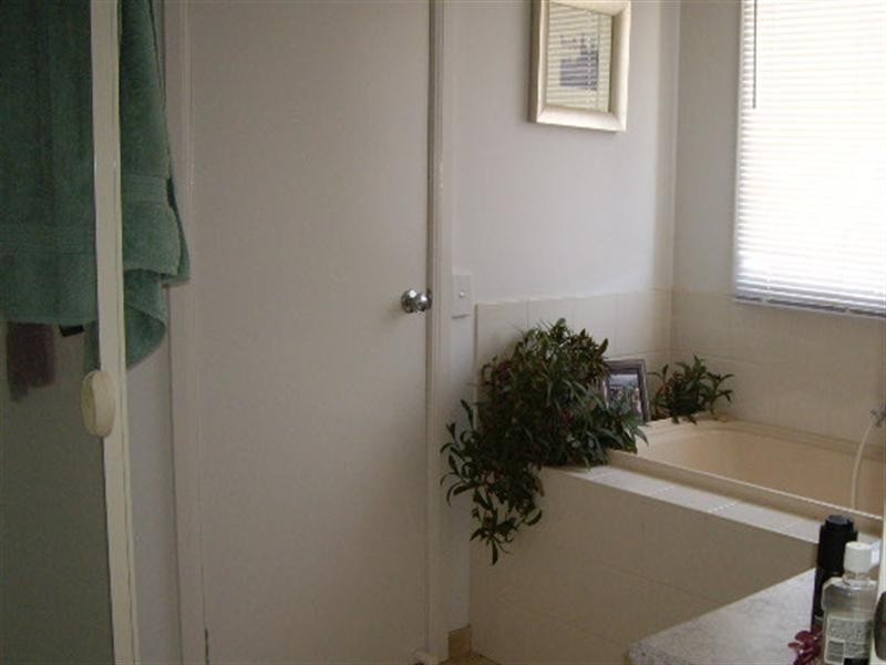 4 Yeovil Court, Echuca VIC 3564