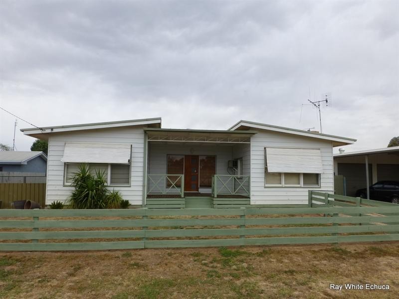 33 Shaw Street, Moama NSW 2731