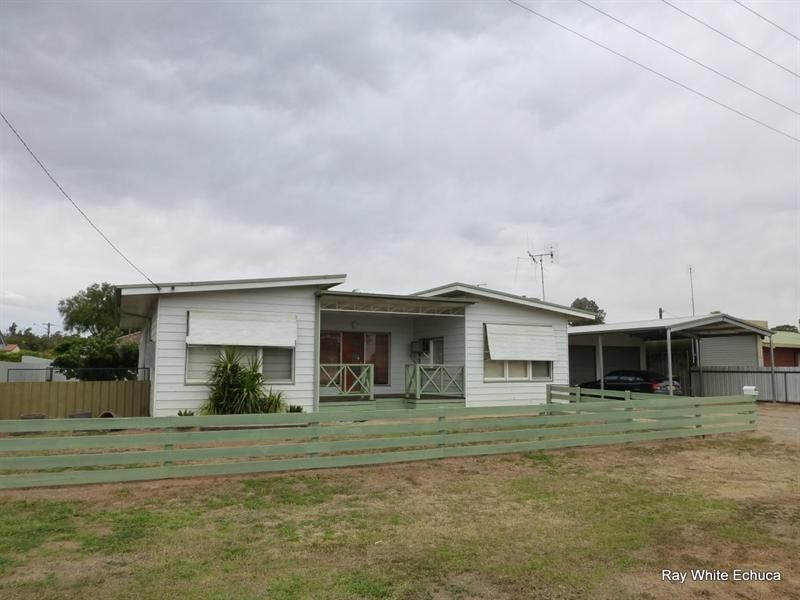 33 Shaw Street, Moama NSW 2731