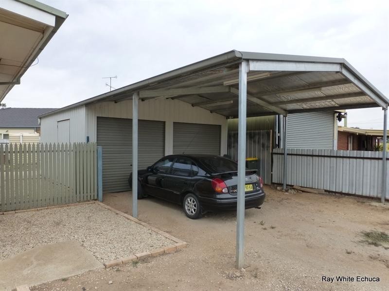 33 Shaw Street, Moama NSW 2731
